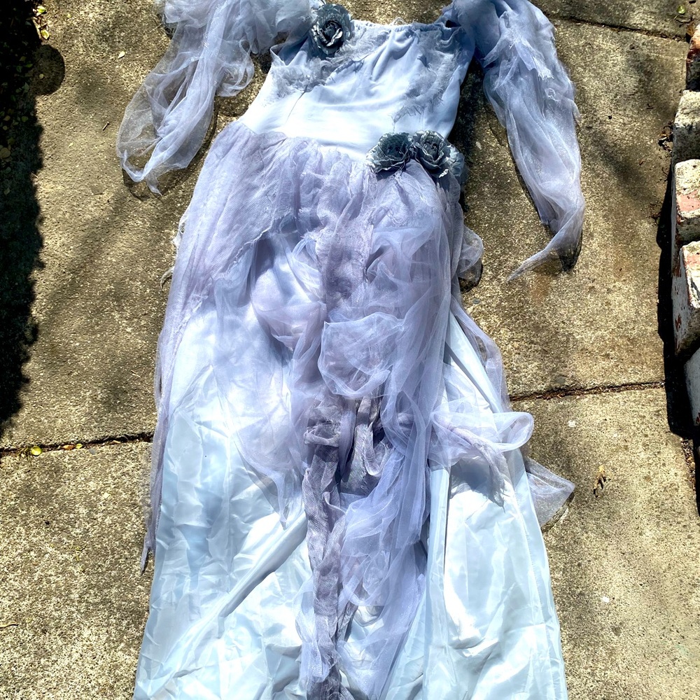 Medium Costume - Zombie Bride